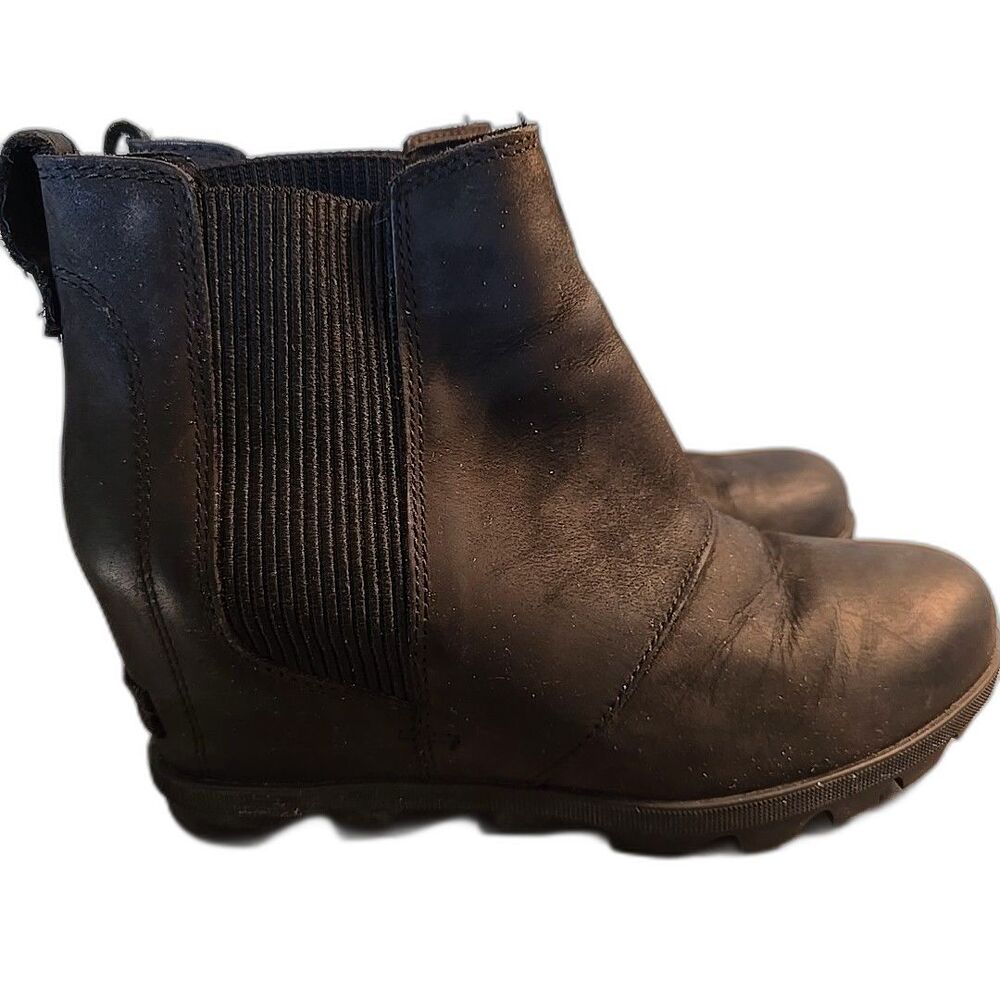 Sorel Joan of  Arctic Wedge ll Chelsea Black Waterproof Ankle Boots  Size 8.5 US